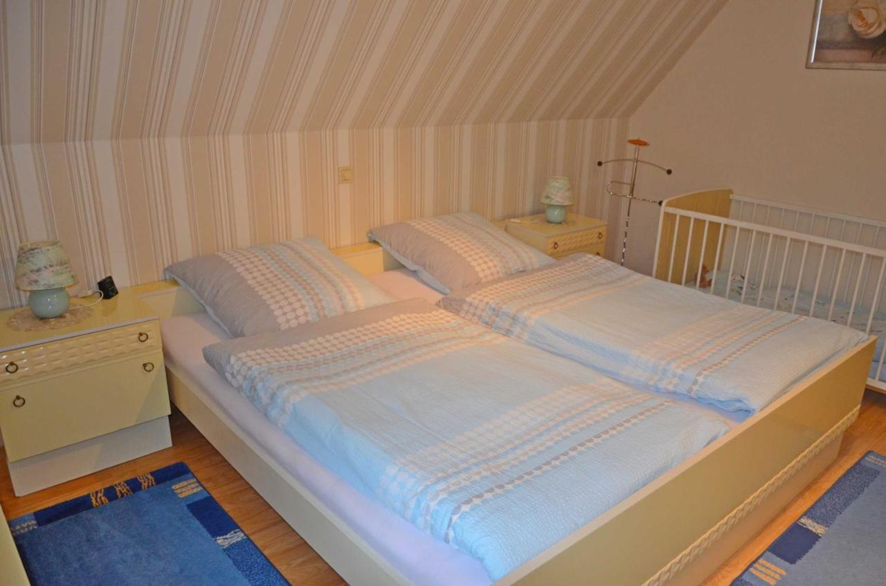Ferienwohnung Kleinhaus, 95008 Rhauderfehn Bagian luar foto